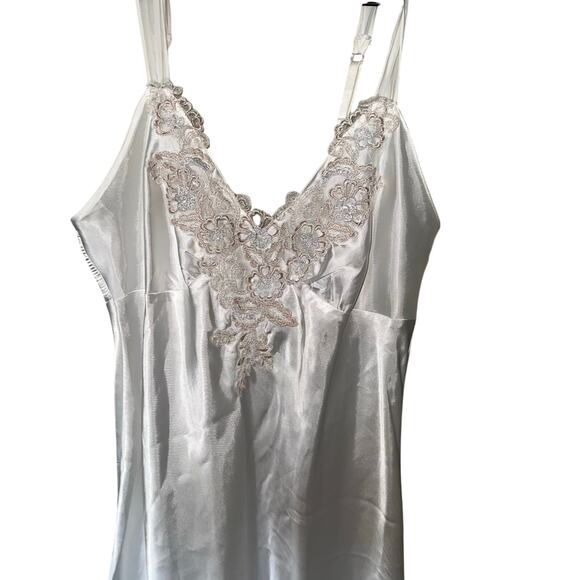 Linea Donatella filigree collection night gown sz s - Picture 2 of 7
